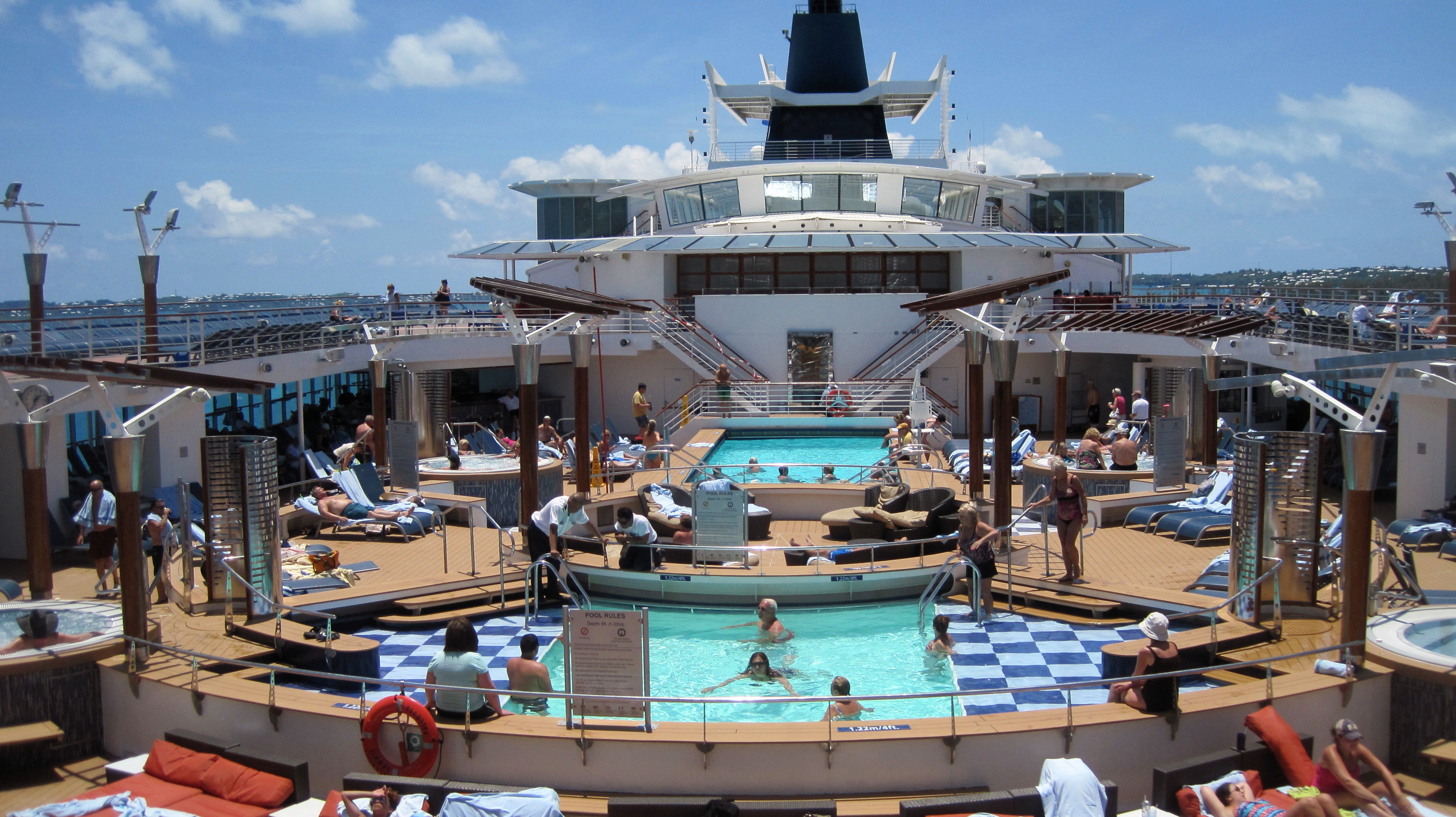 celebrity cruise summit casino